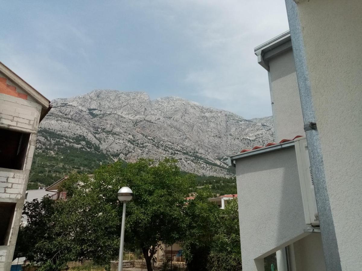 Apartments Iva Baška Voda Buitenkant foto
