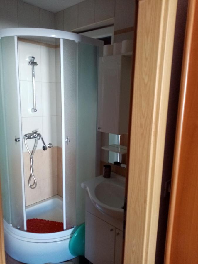 Apartments Iva Baška Voda Buitenkant foto
