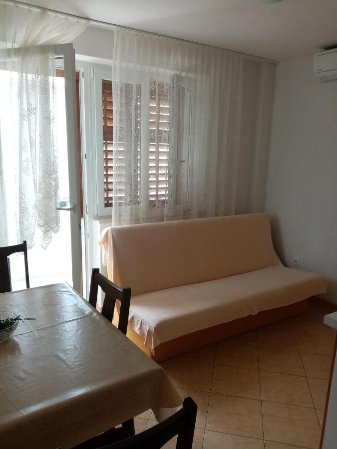 Apartments Iva Baška Voda Buitenkant foto